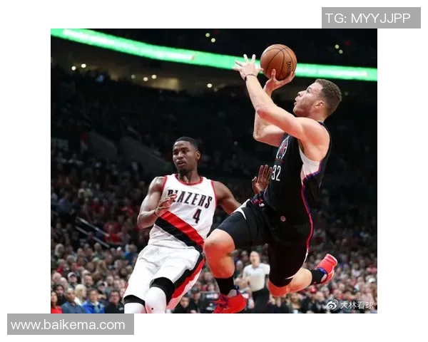 快船与开拓者第二场激战回顾球员表现与战术分析全景解读 快船与开拓者第二场激战回顾球员表现与战术分析全景解读