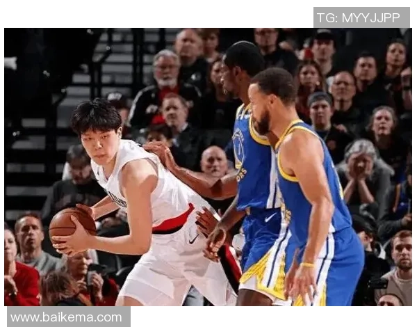 勇士与开拓者激战5月21日NBA季后赛精彩对决回顾与分析 勇士与开拓者激战5月21日NBA季后赛精彩对决回顾与分析